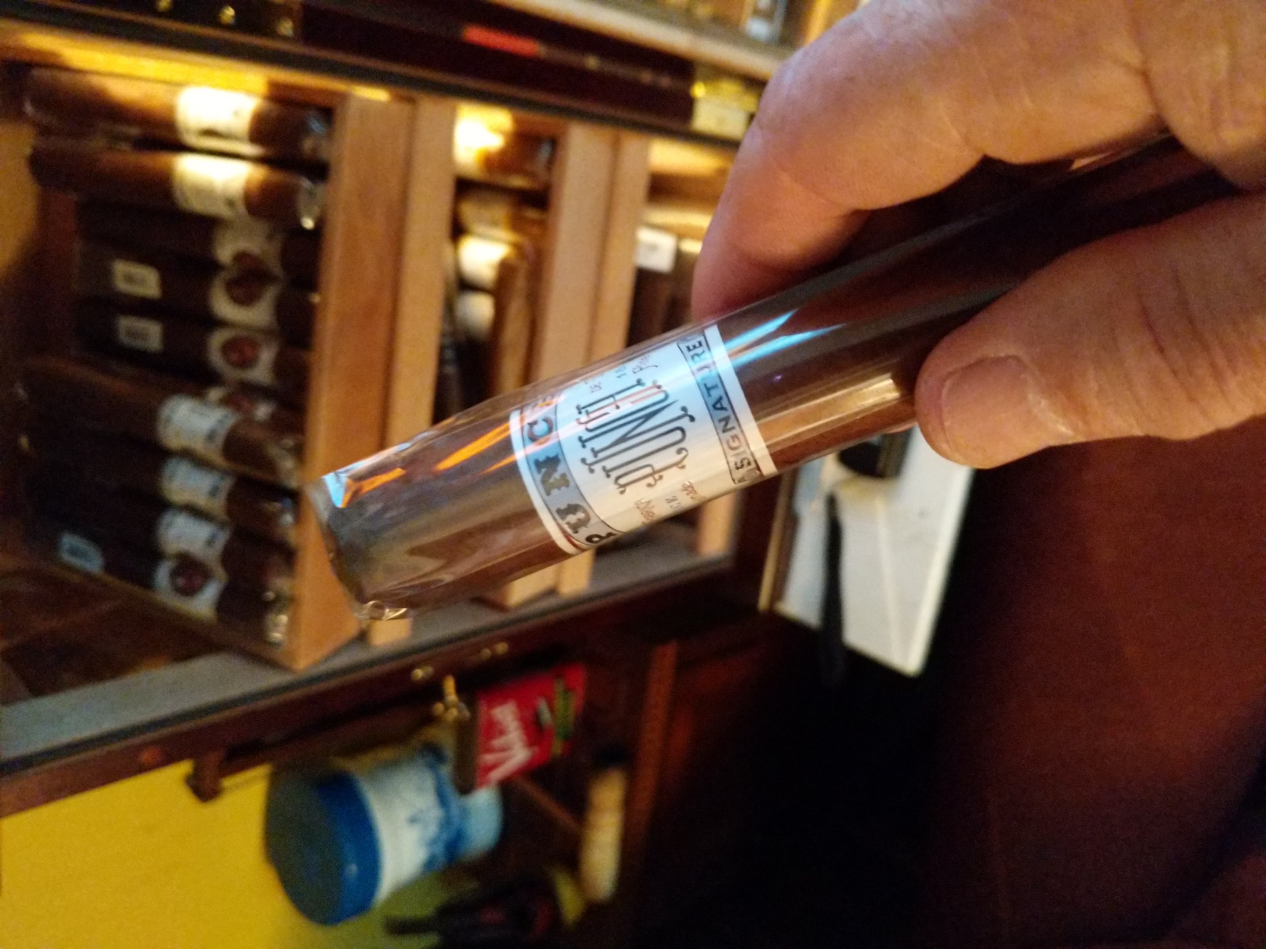 Punch Signature 660 Cigar Reviews Cigar World Cut, Light, Connect